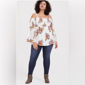 NWT Torrid White Multi Floral Challis Cold Shoulder Blouse